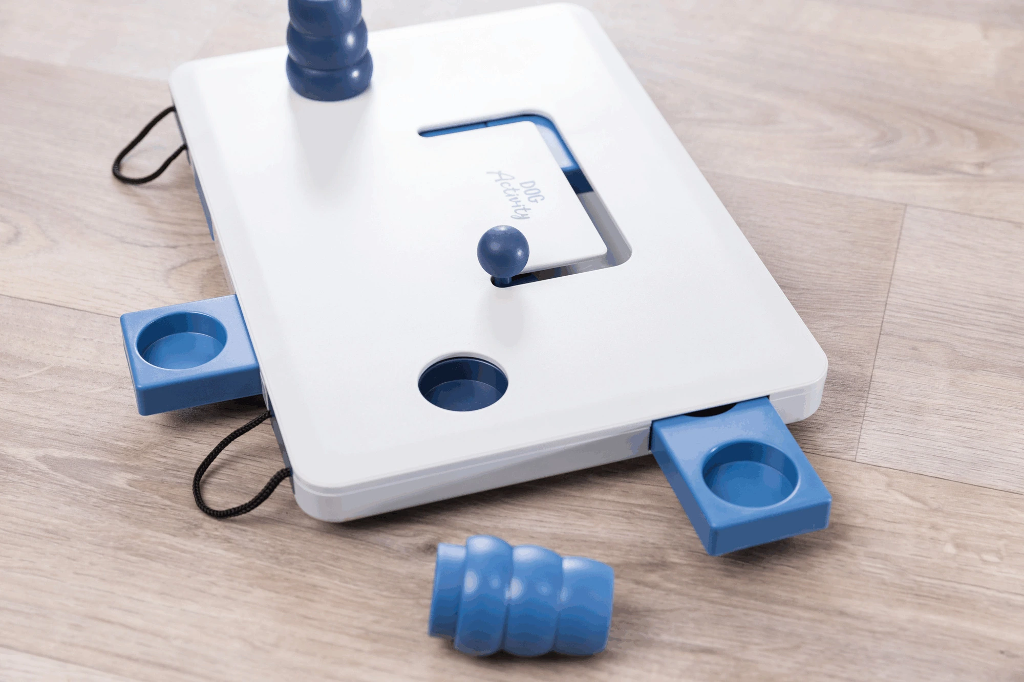 Trixie Jeu De Stratégie Pour Chien Move2win 34 X 23 Cm 7 Trixie Jeu De Stratégie Pour Chien Move2win 34 X 23 Cm – Image 5