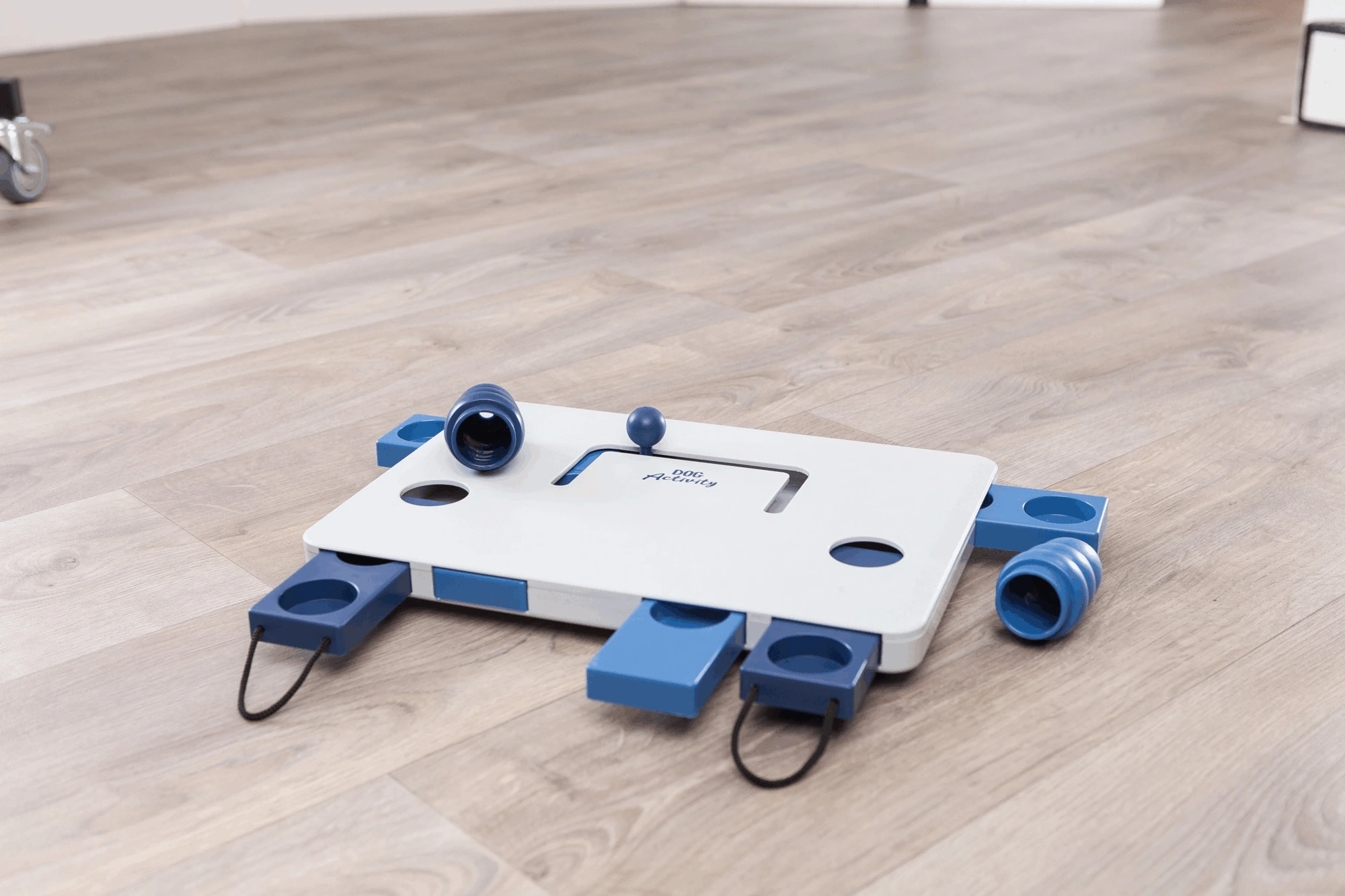 Trixie Jeu De Stratégie Pour Chien Move2win 34 X 23 Cm 4 Trixie Jeu De Stratégie Pour Chien Move2win 34 X 23 Cm – Image 2